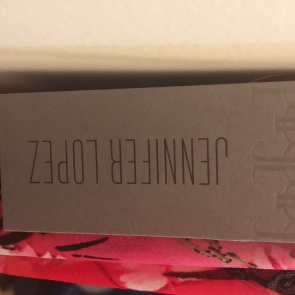 *obo*Jennifer Lopez summer solstice *OBO* - Picture 4 of 4